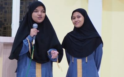 MBS Madinatul Ilmi Smamsatu Rutin Adakan Muhadharah 3 Bahasa