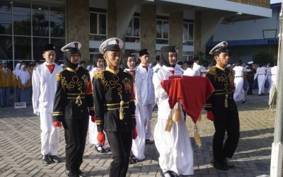 Upacara Bendera HUT RI ke-80 di Smamsatu: Semangat “Ngegas” Siswa dan Kendali “Ngerem”Guru